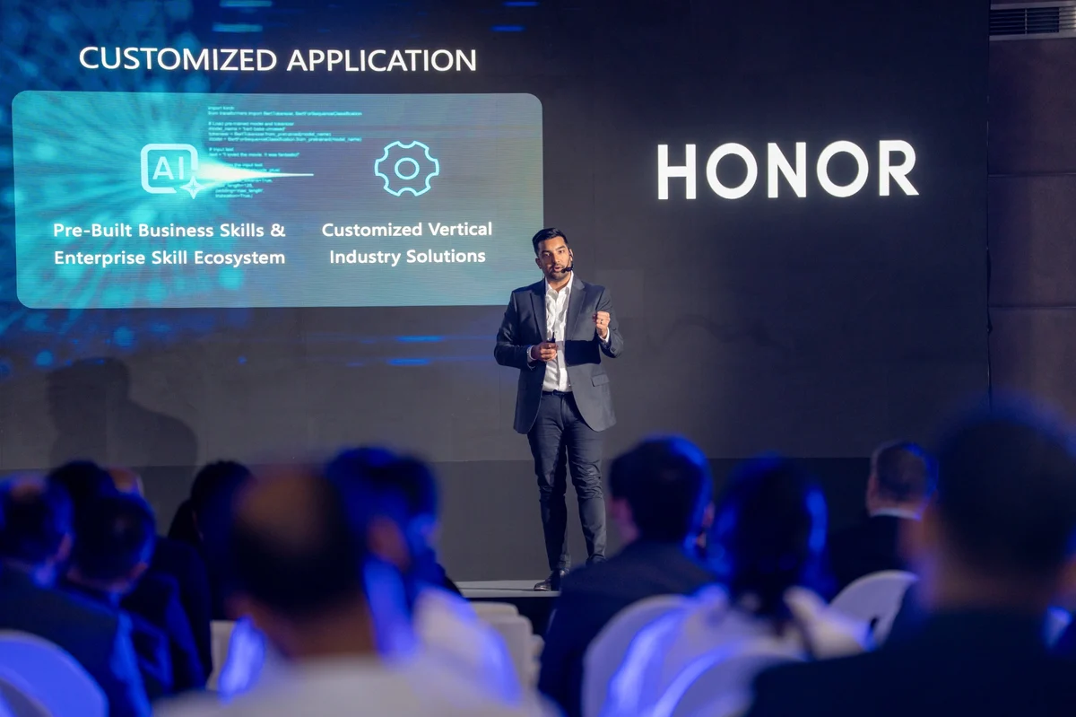 إطلاق HONOR Magic V6 و HONOR Business في الرياض